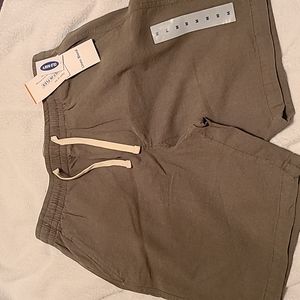 Green linen blend shorts